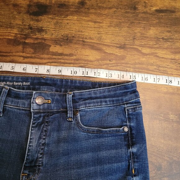 Talbots Jeans Women 6 High Rise Barely Bootcut Flawless Tummy Control Stretch - Picture 6 of 10